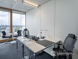 Regus | Dusseldorf Stadttor 1