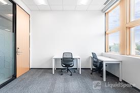 Regus | Plano - Spaces Shops of Legacy