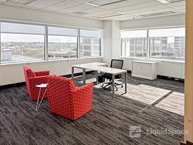 Regus | NC, Greensboro - 301 N Elm