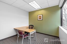 Regus | 100 Horizon
