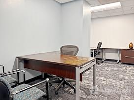 Regus | Democracy Plaza