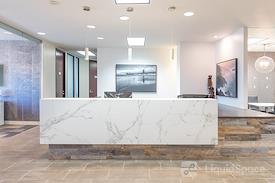 (HBP) Huntington Beach Plaza