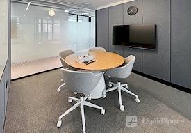 SPACES | Hong Kong, LKF Tower