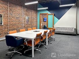 SPACES | IN, Indianapolis - S Meridian St