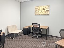 Regus || TOPA Financial Plaza