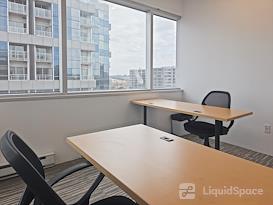 Regus | QC, Verdun - Pl Du Commerce