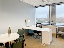 Regus | Oak Brook Pointe
