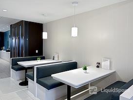 Regus | TX, Houston - Energy Tower III