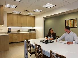 Regus | Connecticut Financial