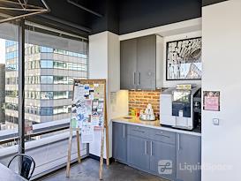 Regus || Galleria Sherman Oaks