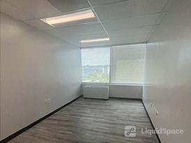 Perfect Office Solutions - Lanham 2 - 7404 Executive