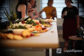 Bright, Street-Level Downtown Studio