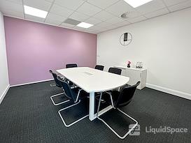 Regus | Leicester Grove Park