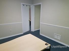 Crealde Business Center LLC