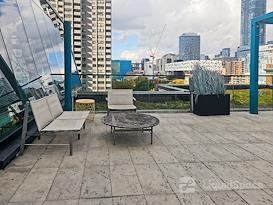 Regus | Toronto - Queen West