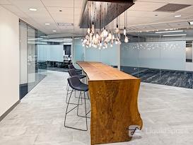 Regus | IL, Chicago - 150 N. Michigan
