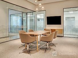 SPACES | Manila, World Plaza, Bonifacio Global City