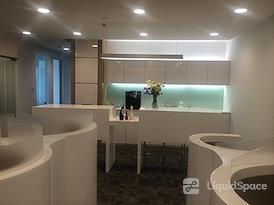 Regus | Shanghai, Huaihai Plaza
