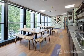 DeskLodge Beacon Tower