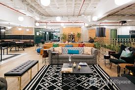 WeWork | Montes Urales 424