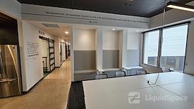 Launch Coworking Space - Downtown