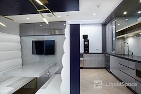 Emerge212 - 1185 Avenue of the Americas