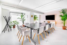 Regus | East Lansing – Lake Lansing