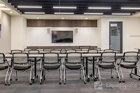 Expansive - Atlanta Perimeter Center