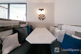 WeWork | 615 S College St