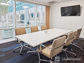 Regus || CA, Menlo Park - Commonwealth Dr