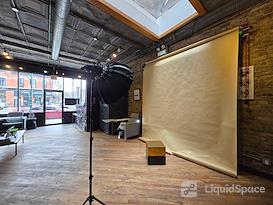 Studio 424