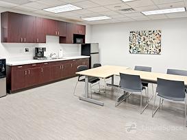 HQ | MI, Grand Rapids - Kenmoor Ave