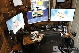 Bohemian Podcast Studio (Fully Equipped)