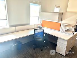 Trendy Central Austin Cubicles