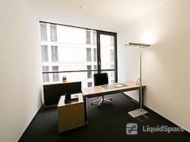 Regus | Budapest, First Site