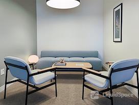 SPACES | BC, Surrey - Spaces King George Hub