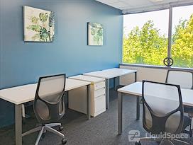 Regus | Pleasanton - Corporate Commons