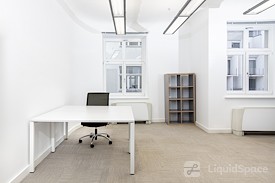 Regus | RIGA, Terbatas