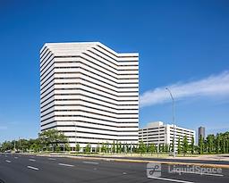 Lucid Private Offices | Uptown Tanglewood