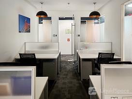 Regus | Clark, Clark Center 07
