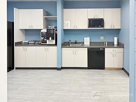 HQ | KS, Lenexa -W 84th Terrace