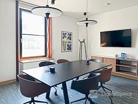 Signature | Milan, Torre Velasca