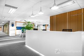 Regus | Maisons Laffitte, Stop & Work