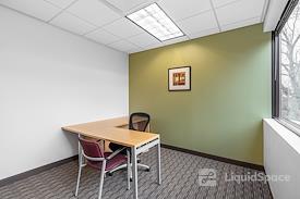 Regus | 100 Horizon