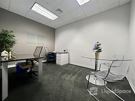 Quest Workspaces- 1395 Brickell