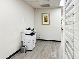 HQ | CA, Santa Clarita- Sierra Hwy