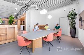 SPACES | ZUG, Spaces Main Station