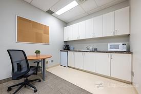 Flexday Suite - 141 Adelaide St. W