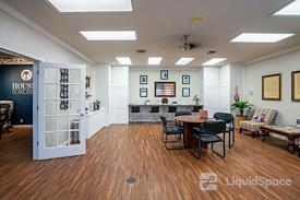 Space2Go - Houses in San Antonio