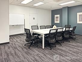 Regus | NC, Greensboro - 301 N Elm